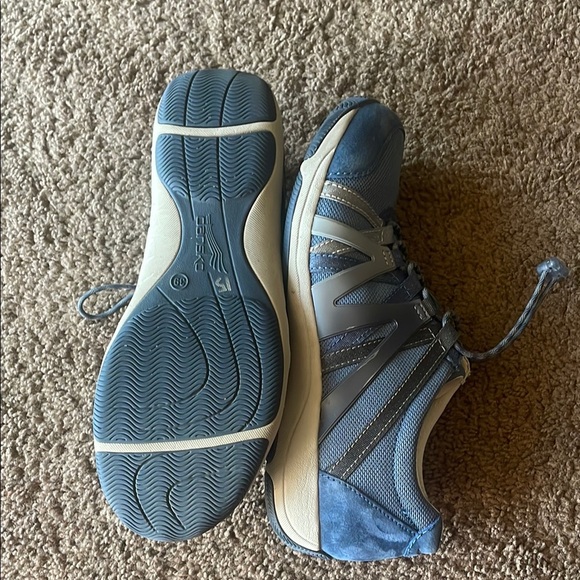 Dansko Shoes - Picture 7 of 8